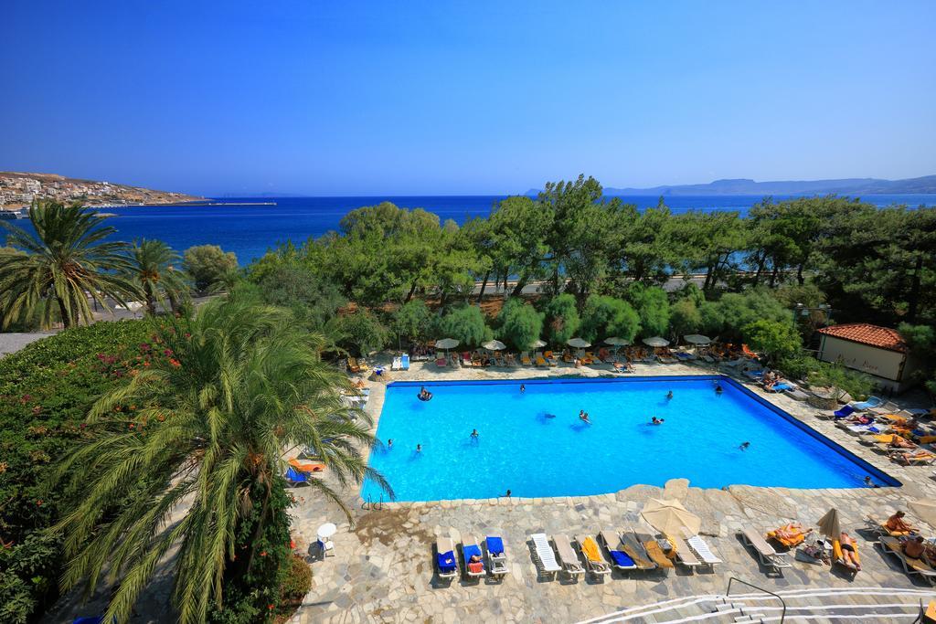 Sitia Beach City Resort & Spa Dış mekan fotoğraf A swimming pool in Greece