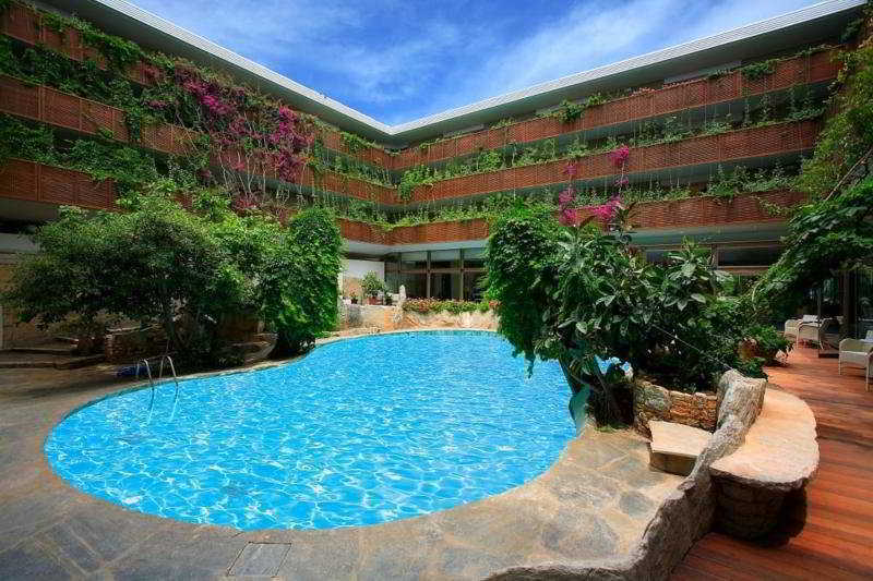 Sitia Beach City Resort & Spa Dış mekan fotoğraf The swimming pool at the hotel